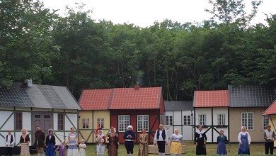 Friluftsscenen i Damsholte - Mn